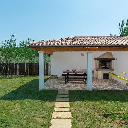 Spacious Four-Bedroom Villa Marija Klostar Buitenkant foto