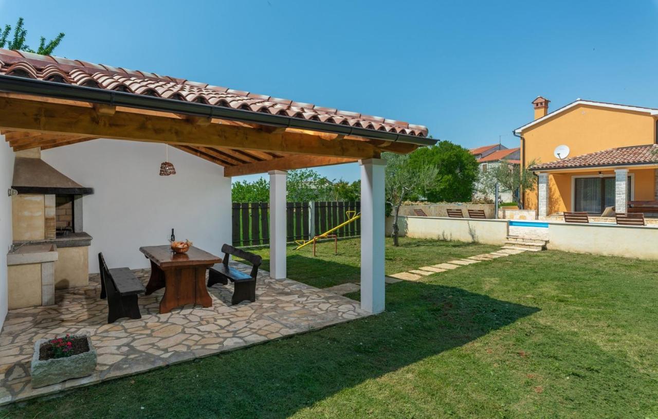 Spacious Four-Bedroom Villa Marija Klostar Buitenkant foto
