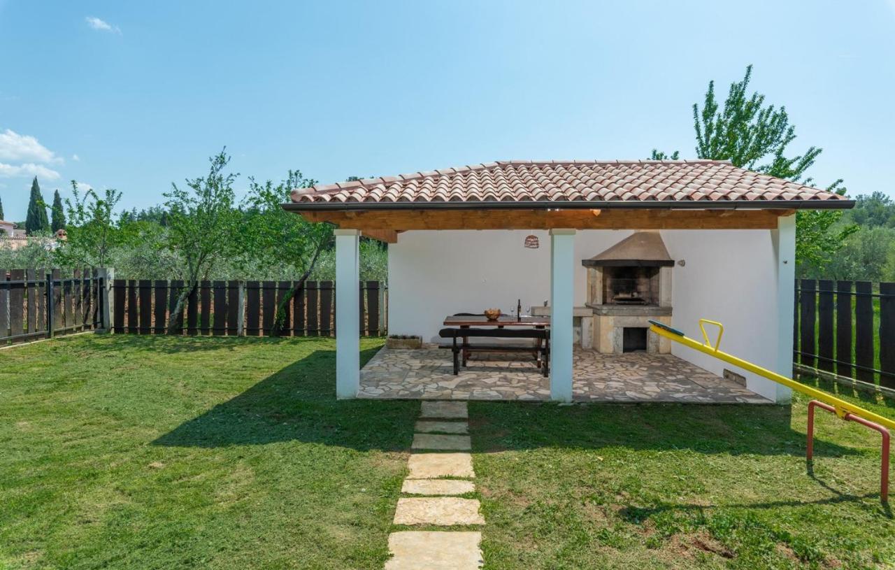 Spacious Four-Bedroom Villa Marija Klostar Buitenkant foto