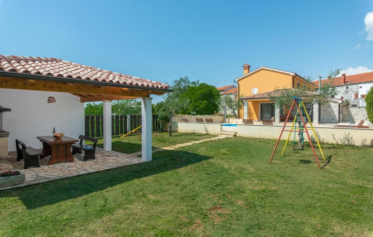 Spacious Four-Bedroom Villa Marija Klostar Buitenkant foto