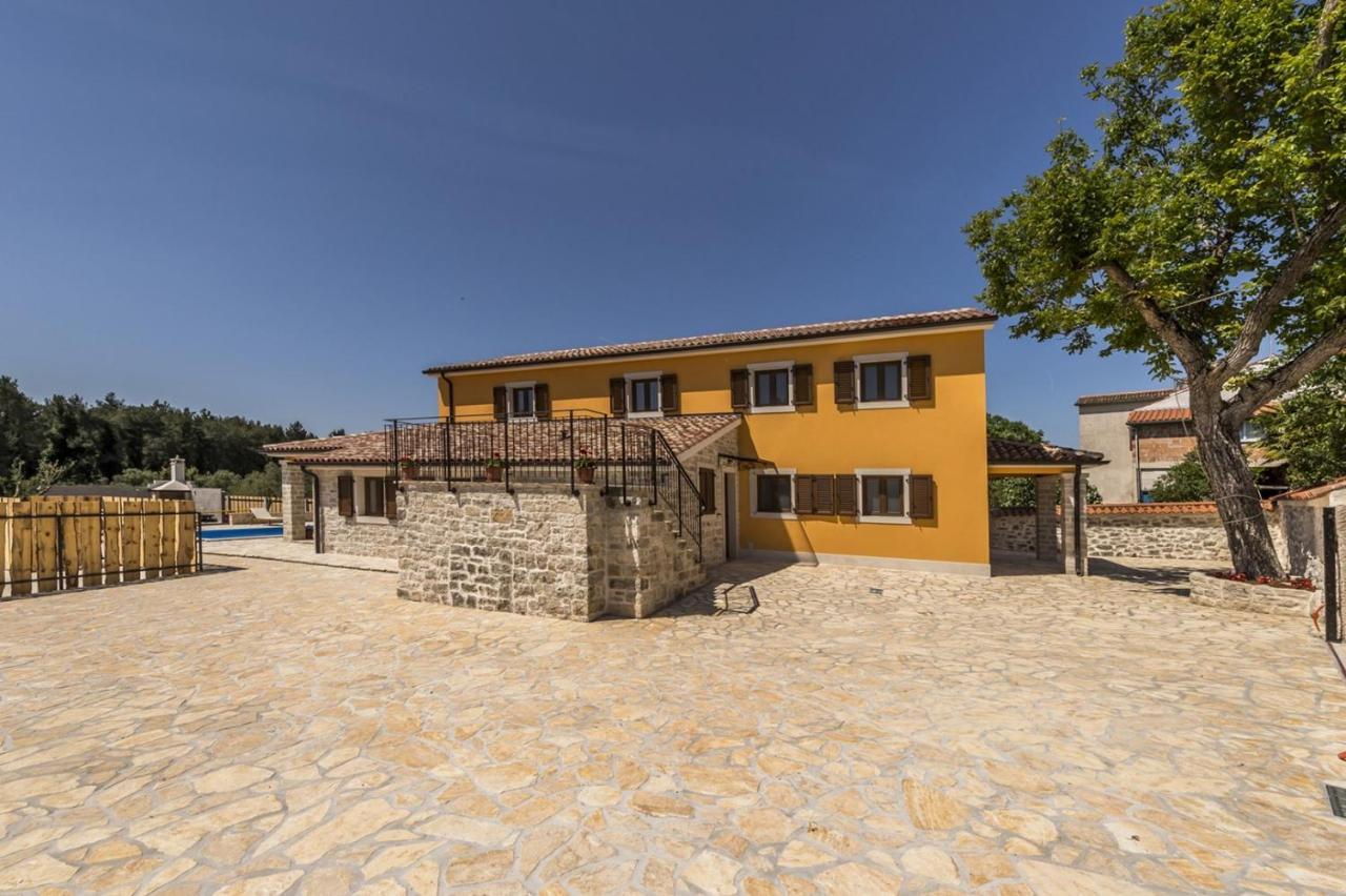 Spacious Four-Bedroom Villa Marija Klostar Buitenkant foto