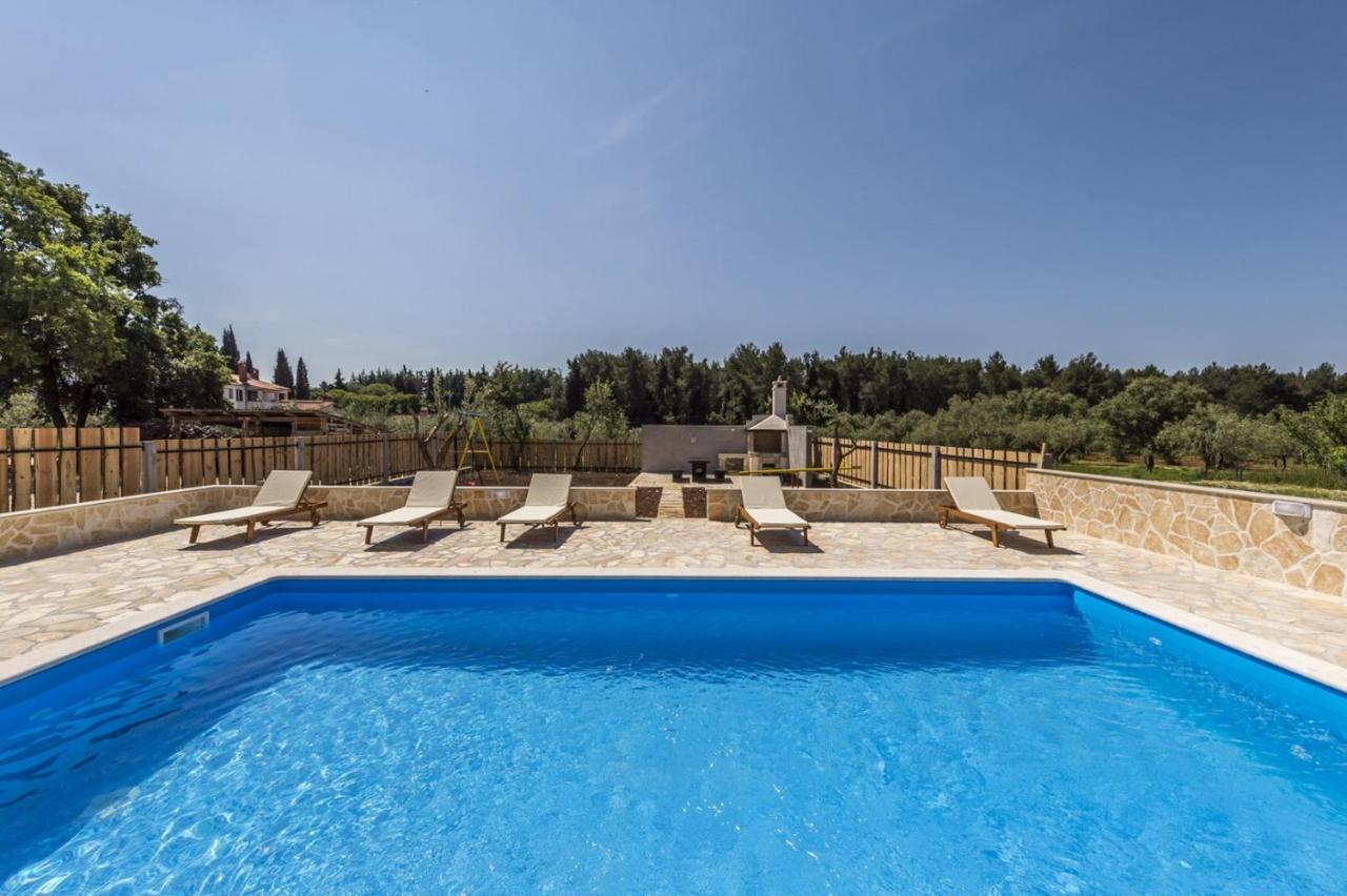 Spacious Four-Bedroom Villa Marija Klostar Buitenkant foto