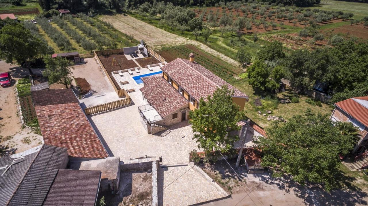 Spacious Four-Bedroom Villa Marija Klostar Buitenkant foto